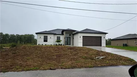 194 Yager Cir, Fort Myers, FL 33913