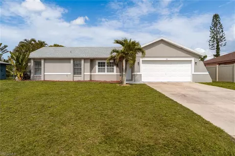 105 NE 9th Pl, Cape Coral, FL 33909