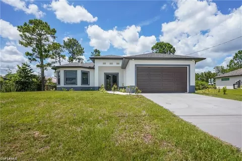 804 W 9th St, Lehigh Acres, FL 33972