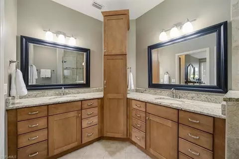 Bath - 5921 Three Iron Dr #2902, Naples, FL 34110 photo 2 of 3