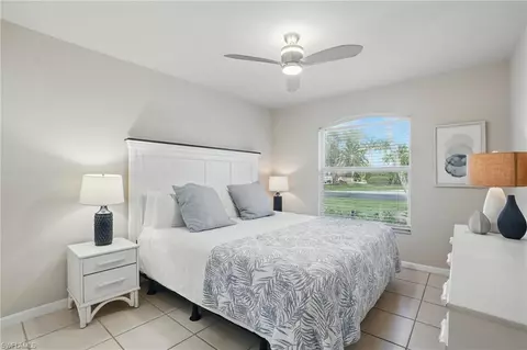 902 Marble Dr, Naples, FL 34104 photo 11