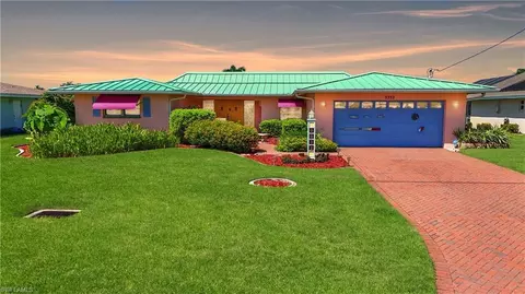 3332 SE 19th Ave, Cape Coral, FL 33904