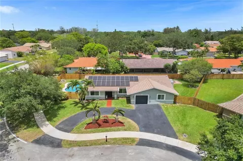 5530 SW 113th Ave, Cooper City, FL 33330