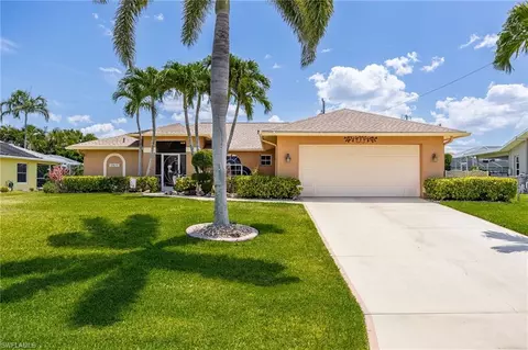 2925 SW 10th Pl, Cape Coral, FL 33914