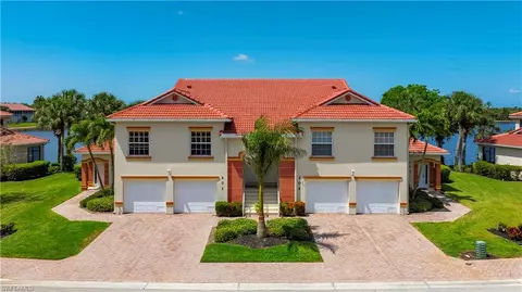 25057 Peacock Ln #202, Naples, FL 34114