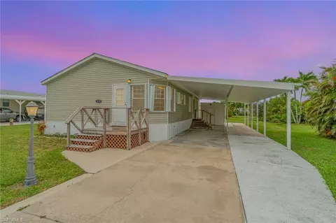 7679 Farrell Rd, Bokeelia, FL 33922
