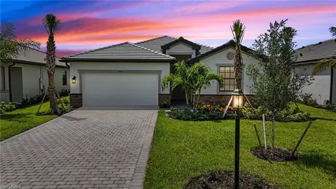 19105 Hinkley Dr, Estero, FL 33928