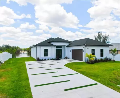 4956 30th Pl SW, Naples, FL 34116