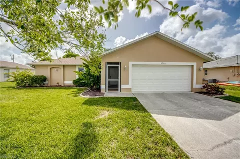 1719 Academy Blvd, Cape Coral, FL 33990