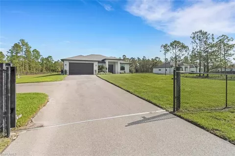 4119 43rd Ave NE, Naples, FL 34120