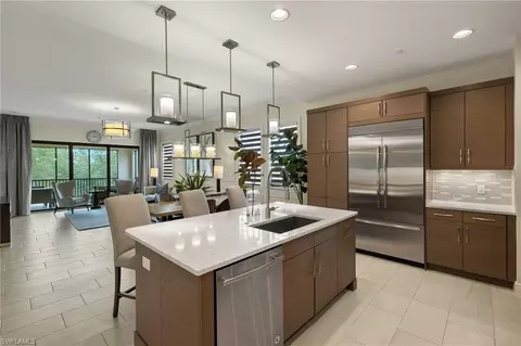 16382 Viansa Way #3-202, Naples, FL 34110