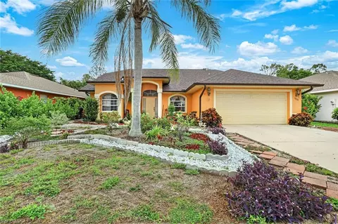1920 Piccadilly Circus, Naples, FL 34112
