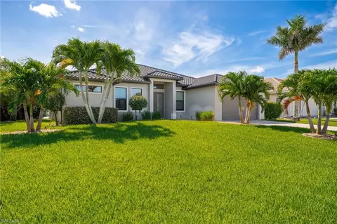 3719 SW 15th Pl, Cape Coral, FL 33914