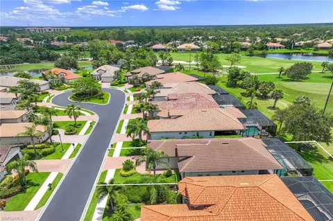 View/Area - 7828 Valencia Ct, Naples, FL 34113 photo 2 of 12