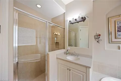Bath - 7828 Valencia Ct, Naples, FL 34113 photo 2 of 3