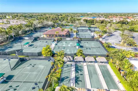 View/Area - 7828 Valencia Ct, Naples, FL 34113 photo 11 of 12