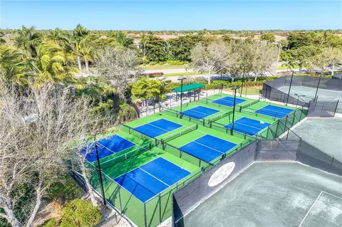 View/Area - 7828 Valencia Ct, Naples, FL 34113 photo 12 of 12