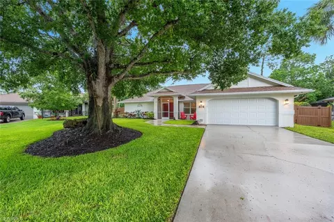 404 Ashbury Way, Naples, FL 34110
