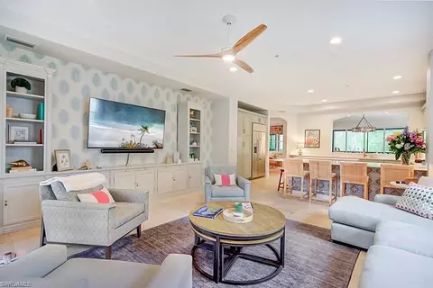 2855 Tiburon Blvd E #102, Naples, FL 34109