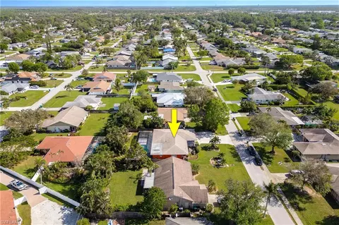 View/Area - 71 Mentor Dr, Naples, FL 34110 photo 6 of 7