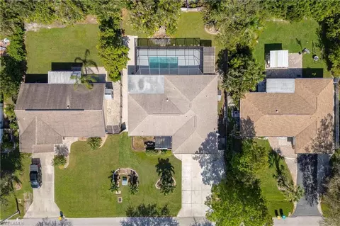 View/Area - 71 Mentor Dr, Naples, FL 34110 photo 2 of 7