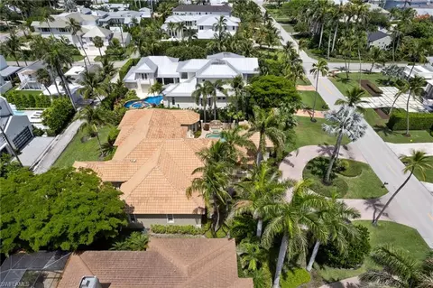 View/Area - 238 9th Ave S, Naples, FL 34102 photo 10 of 12