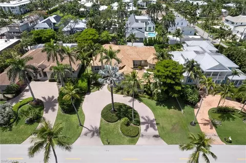 View/Area - 238 9th Ave S, Naples, FL 34102 photo 7 of 12