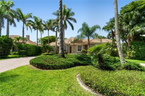 Exterior - 238 9th Ave S, Naples, FL 34102 photo 6 of 8