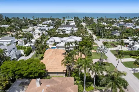 View/Area - 238 9th Ave S, Naples, FL 34102 photo 3 of 12