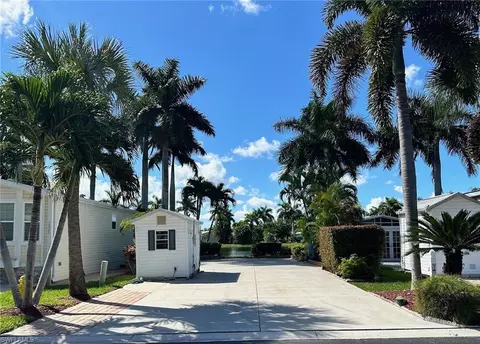 1221 Diamond Lake Cir, Naples, FL 34114