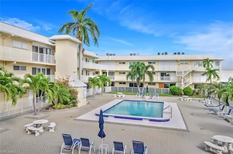 1100 8th Ave S #211B, Naples, FL 34102