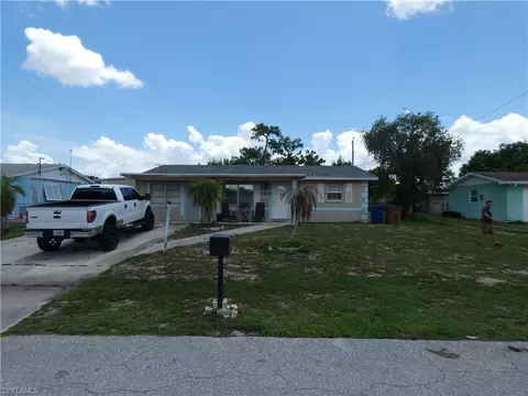 314 Morgan Cir N, Lehigh Acres, FL 33936