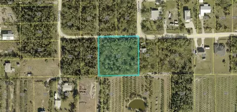 6693 Fuller Dr, Bokeelia, FL 33922