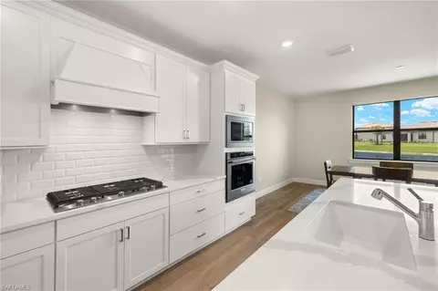 20676 Napa Loop, Estero, FL 33928 photo 4