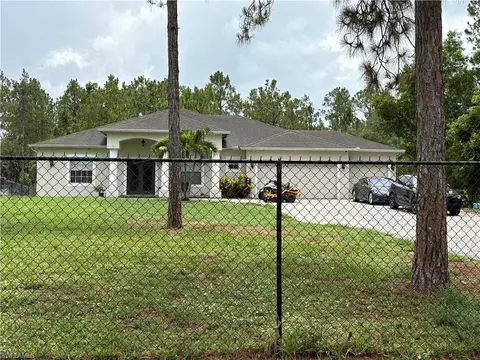 110 16th Ave NE, Naples, FL 34120