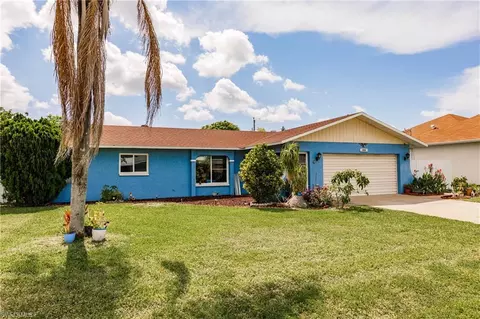 1902 SE 15th Pl, Cape Coral, FL 33990