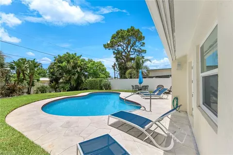 Exterior - 636 98th Ave N, Naples, FL 34108 photo 4 of 5