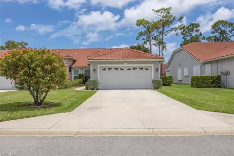 315 Melrose Pl #27, Naples, FL 34104