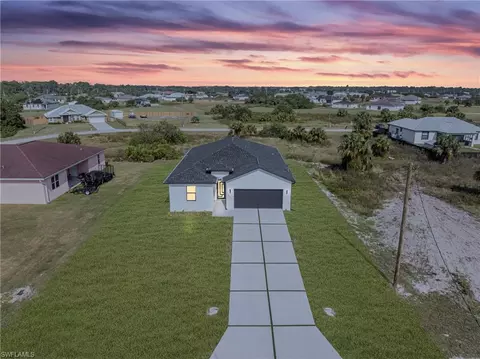 7014 Alfa Cir, Labelle, FL 33935 photo 2
