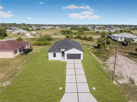 7014 Alfa Cir, Labelle, FL 33935 photo 4
