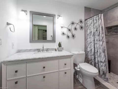 Bath - 3603 Arctic Cir #402, Naples, FL 34112 photo 2 of 3