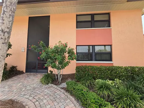 1542 Mainsail Dr #1, Naples, FL 34114