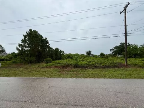 731 Bently St E, Lehigh Acres, FL 33974