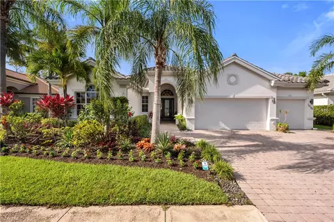 16100 Parque Ln, Naples, FL 34110