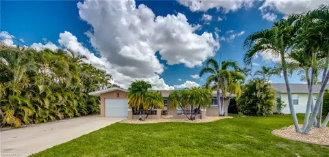 225 SW 43rd Ln, Cape Coral, FL 33914