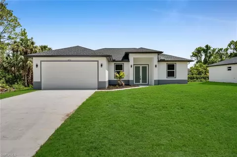 6136 Hershey Ave, Fort Myers, FL 33905