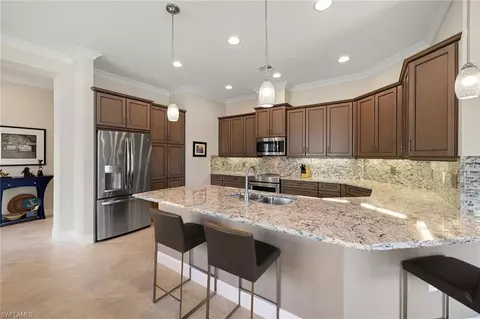 Kitchen - 6912 Cay Ct, Naples, FL 34113 photo 3 of 5