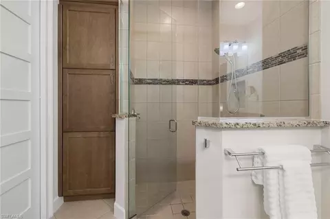 Bath - 6912 Cay Ct, Naples, FL 34113 photo 2 of 3