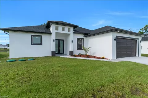 3513 36th St SW, Lehigh Acres, FL 33976