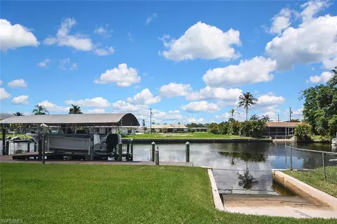 467 Stipe St, North Fort Myers, FL 33903